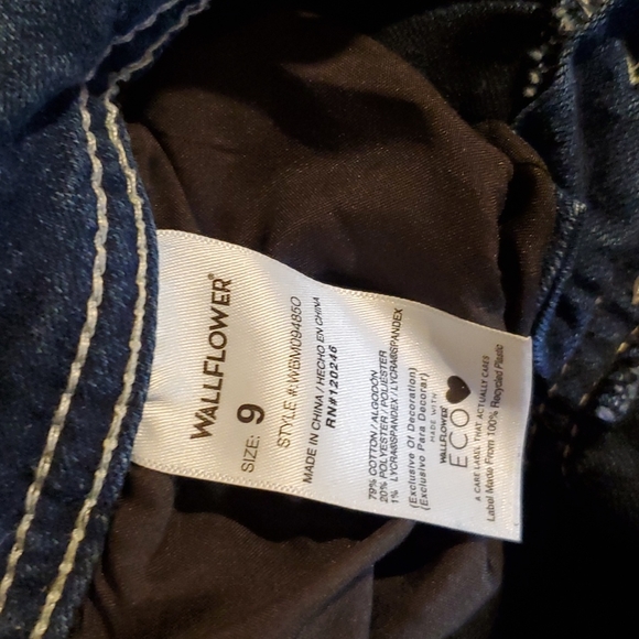 Jeans - Picture 5 of 5